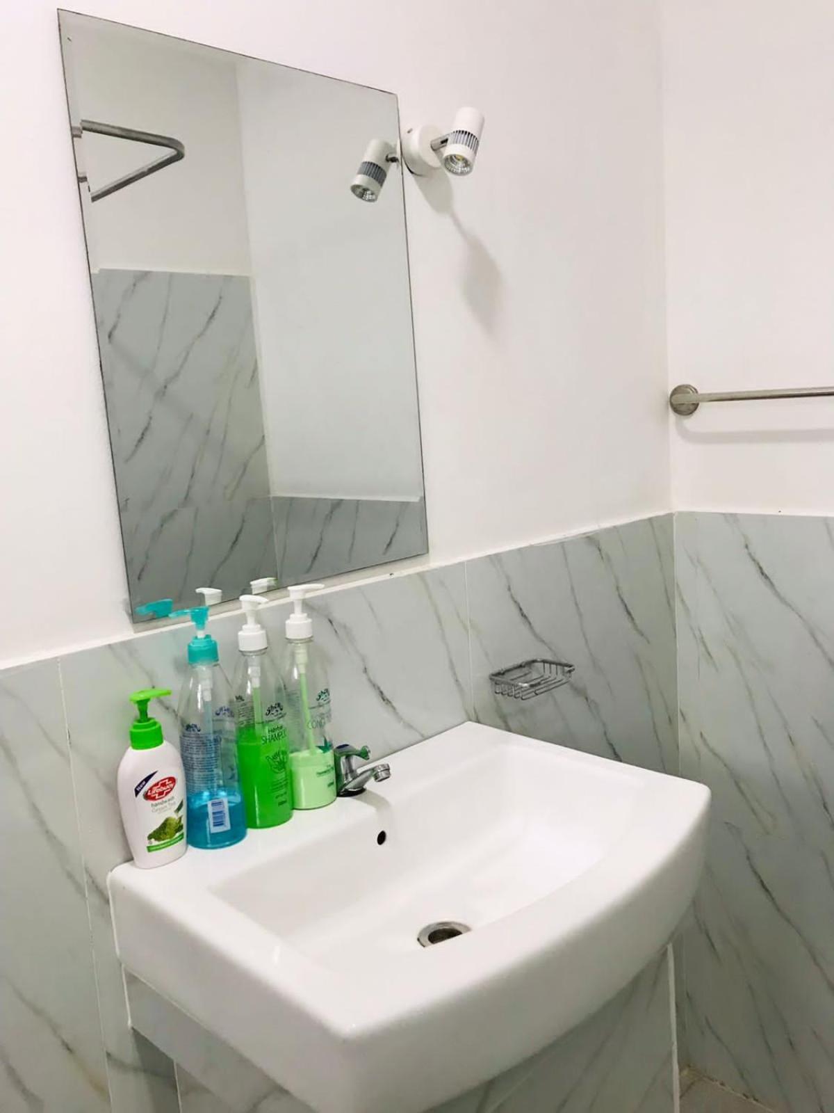 Kavee Transit Hotel Катунаяка Экстерьер фото