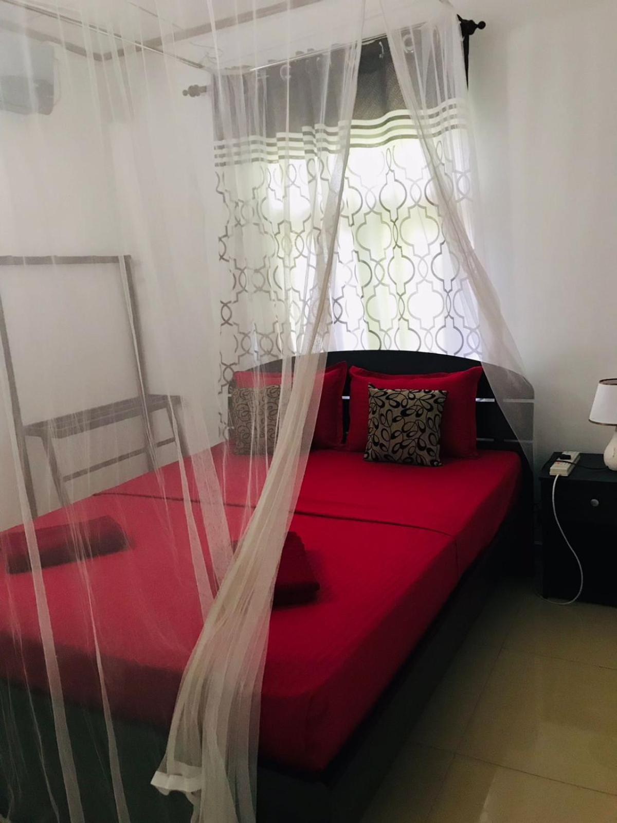 Kavee Transit Hotel Катунаяка Экстерьер фото